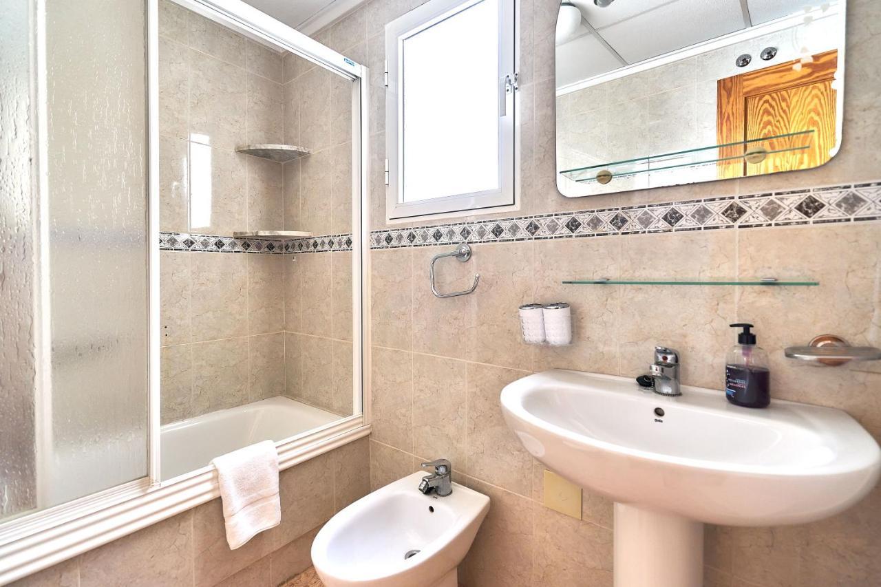 Espanhouse David 2 Bedroom Apartment Torrevieja With Pool Esterno foto